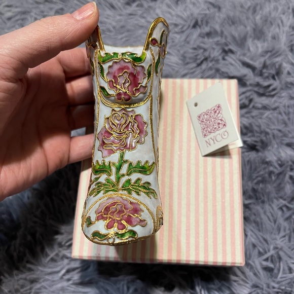 🌸 NYCO Victorian floral boot ornament 🌸 - Picture 4 of 6